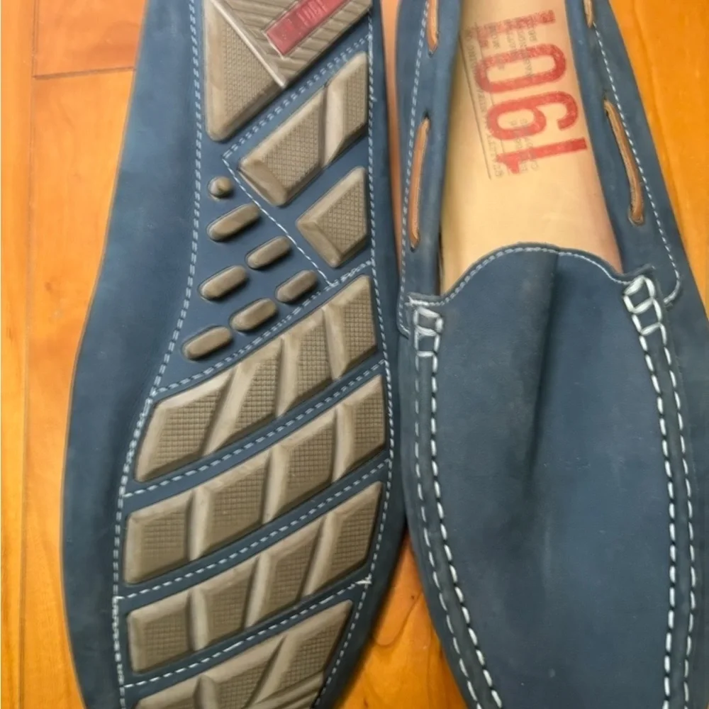 1901 Men's Navy Suede Slip-On Driving Loafers